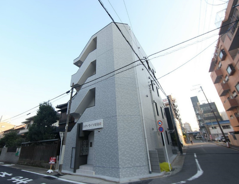 建物外観　外観　防犯カメラ付　オートロック　外観タイル張り