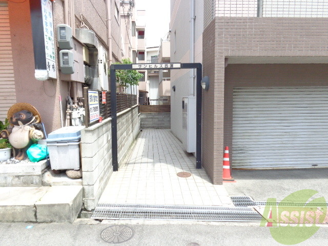 エントランス　エントランスもオシャレです。