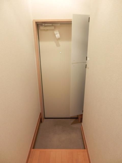 玄関　シューズボックス完備です