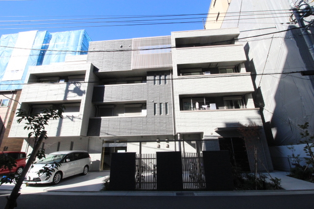 建物外観　積水ハウスのシャーメゾン