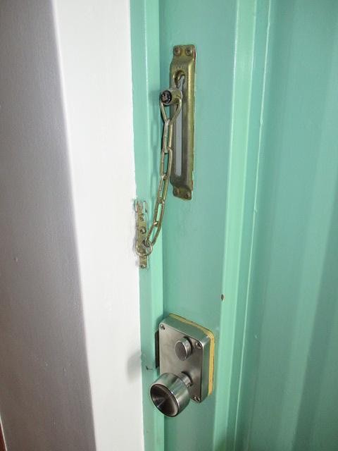 セキュリティ　ドアチェーンが付いています☆