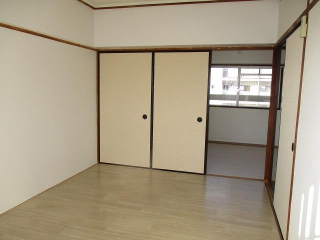 居室・リビング　洋間