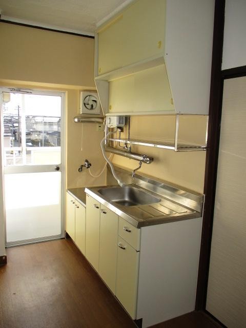 キッチン　収納がたくさんあるキッチンです☆