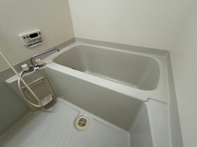 バス・シャワールーム　（別部屋イメージ）