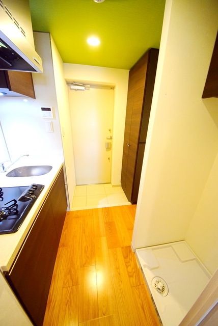 玄関　★同建物別号室★