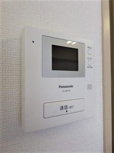 セキュリティ　ＴＶモニタ付きインターホン　※2018年7月撮影