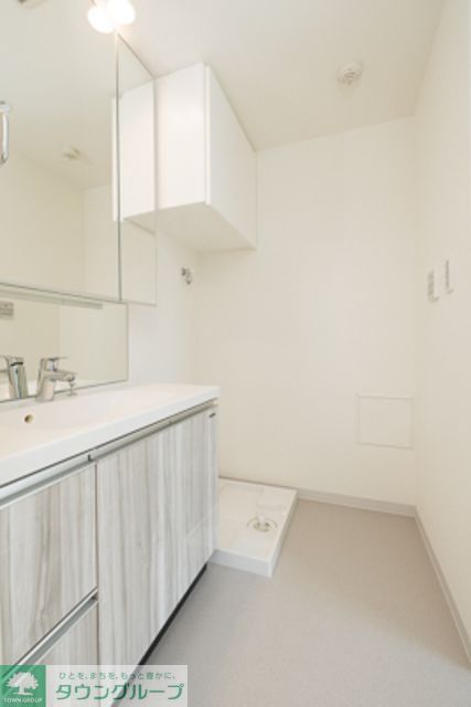 洗面設備　※写真は同タイプ住戸です。