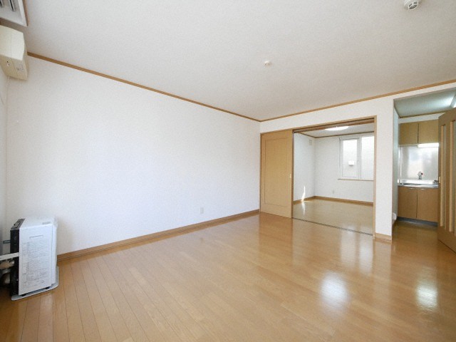 居室・リビング　家具の配置がしやすい間取りのリビングスペース♪