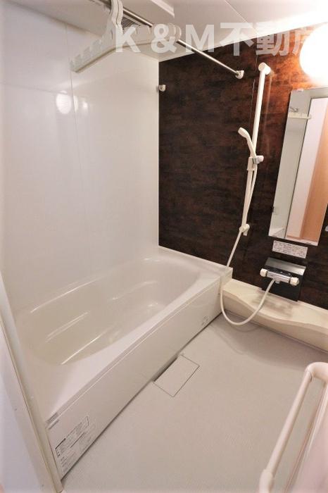 バス・シャワールーム　日々の疲れを癒すお風呂付です