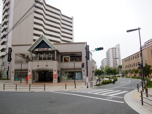 その他　理容美容専門学校　西日本ヘアメイクカレッジ（その他）まで259m