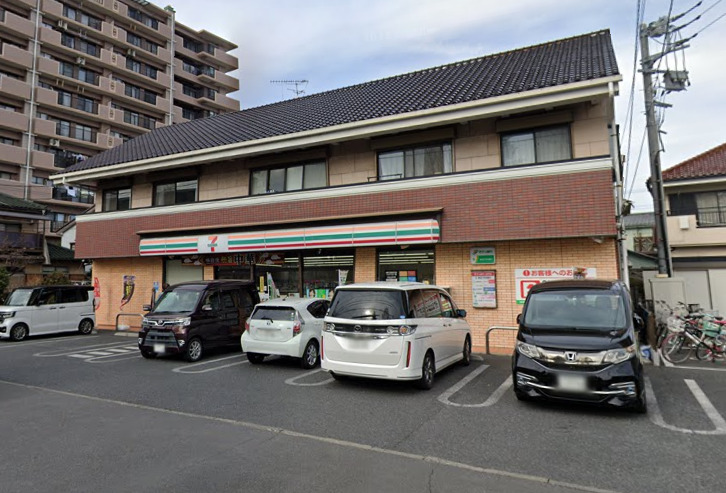 コンビニ　セブンイレブン春日部市粕壁東3丁目店（コンビニ）まで229m