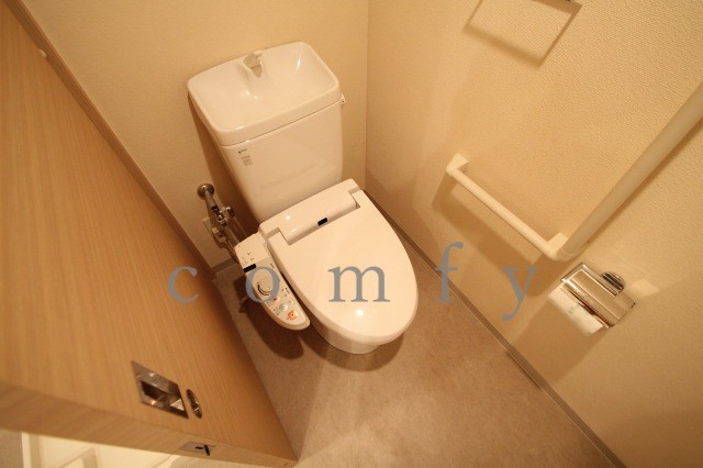 トイレ　ウォシュレット付きトイレ