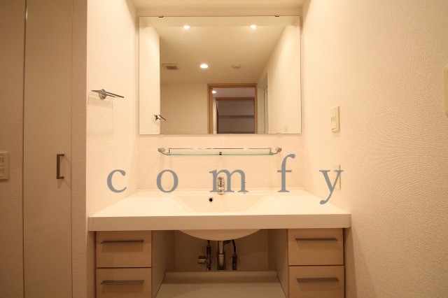 洗面設備　独立洗面台