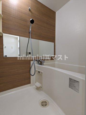 バス・シャワールーム　同マンション内・別居室参考写真