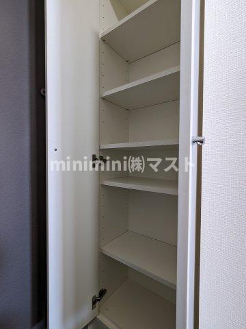 収納　同マンション内・別居室参考写真