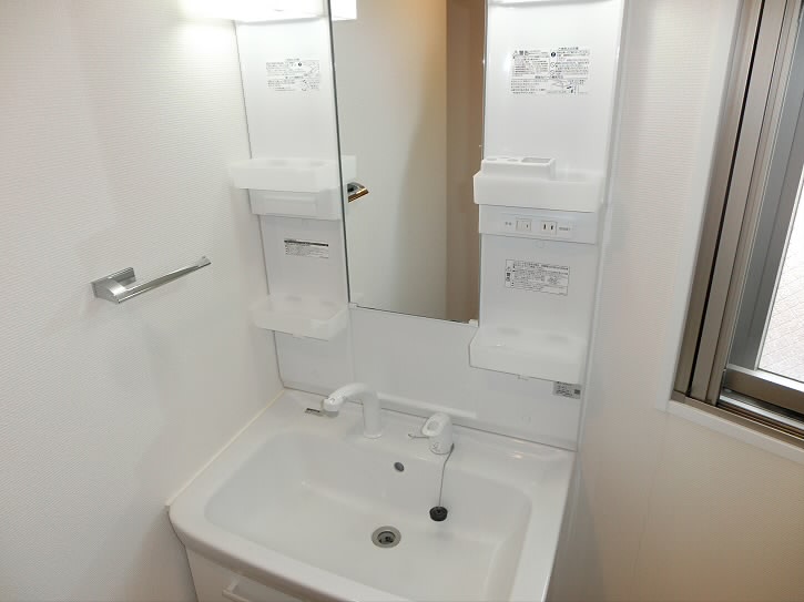 洗面設備　※別部屋の写真です