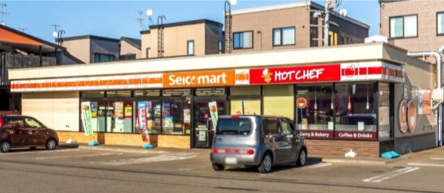 コンビニ　セイコーマート北42条東1丁目店（コンビニ）まで244m