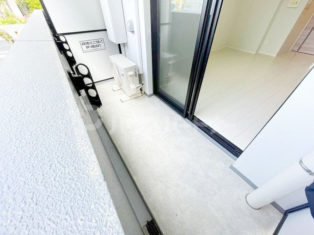 バルコニー　バルコニー