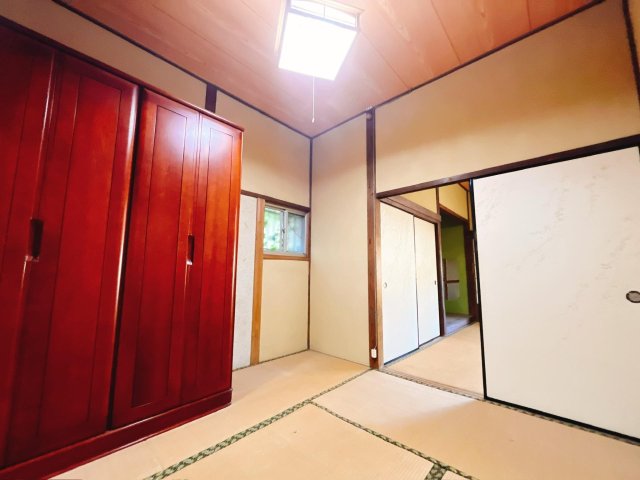 収納　収納棚あり