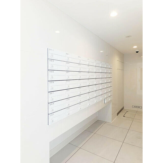 ロビー　メールボックス