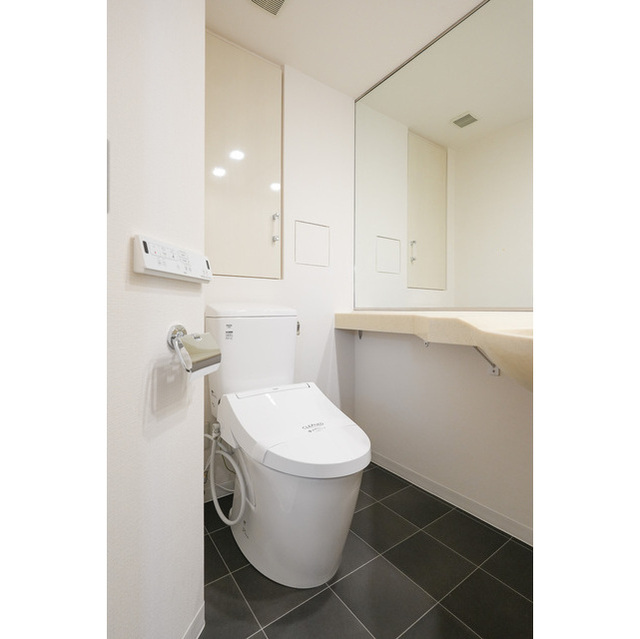 トイレ　参考写真