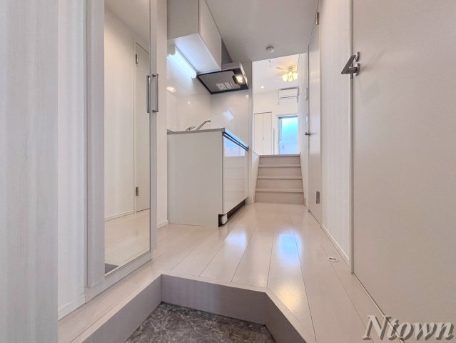 玄関　シンプルで使いやすい玄関です