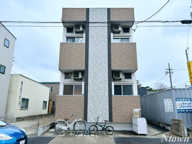 建物外観　外観は落ち着いています