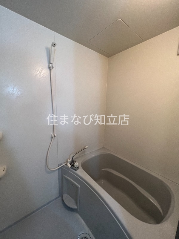バス・シャワールーム　同型別部屋写真
