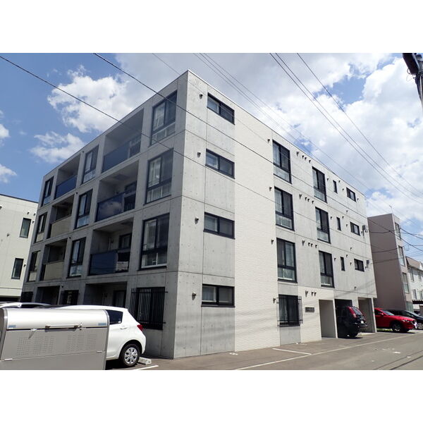 建物外観　☆物件名【エルフィーノ菊水】とお伝え下さい！