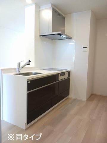 キッチン　※同タイプ部屋の写真です。