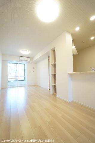 居室・リビング　※同タイプ部屋の写真です。