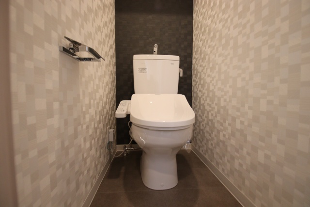 トイレ　※別室の参考写真の為、現況優先です。