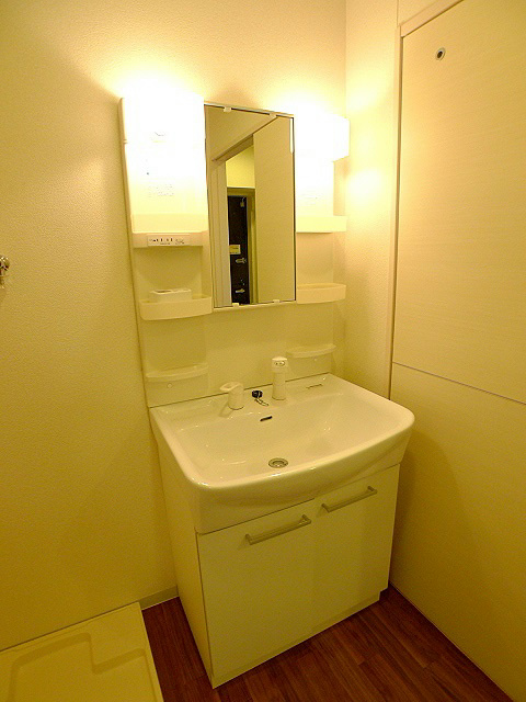 洗面設備　洗髪洗面化粧台