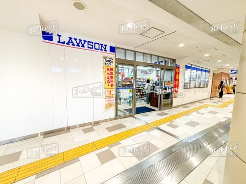 コンビニ　ローソン 西鉄久留米駅店（コンビニ）まで442m