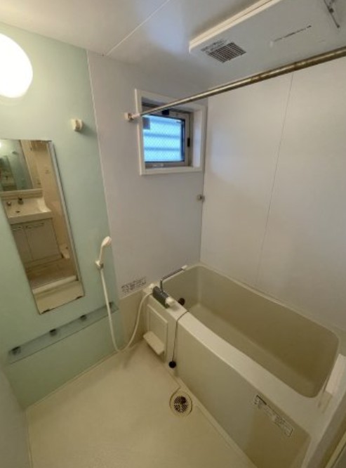 バス・シャワールーム　※別部屋参考写真