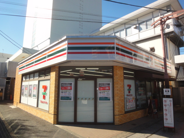 コンビニ　セブンイレブン ハートインJR山科駅前店（コンビニ）まで397m
