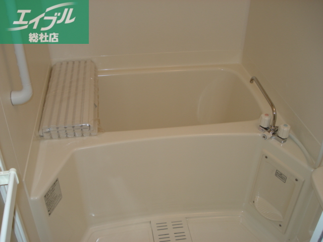 バス・シャワールーム　バス（浴室乾燥機付）