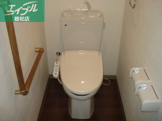 トイレ　シャワー付トイレ