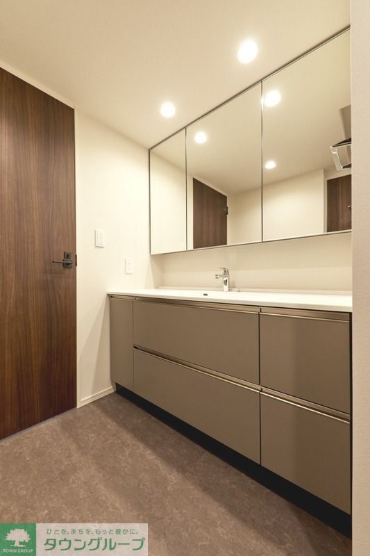 洗面設備　お問合せは(株)タウンハウジング赤坂店へ【03-5563-…