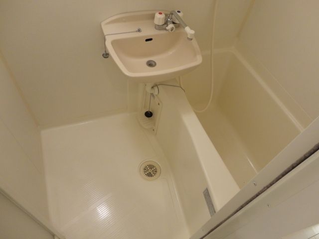 バス・シャワールーム　広いお風呂は気持ち良い