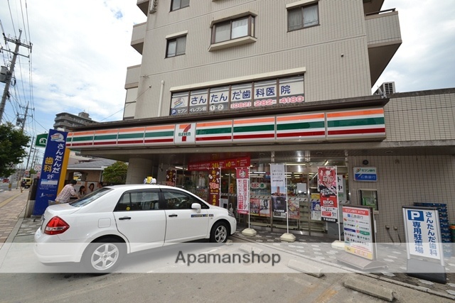 コンビニ　セブン－イレブン広島府中本町店（コンビニ）まで86m