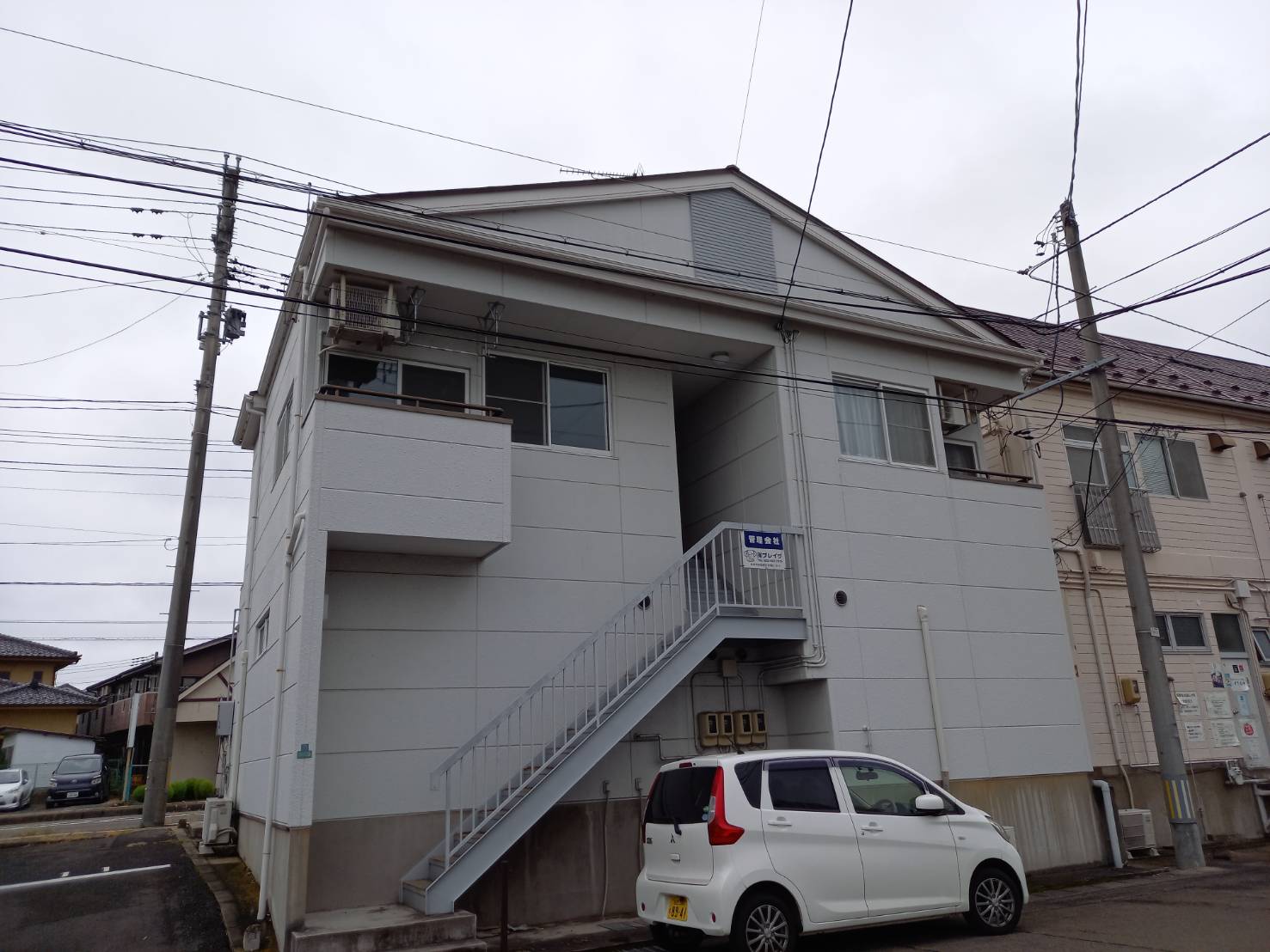 建物外観　間取図・画像共現況優先