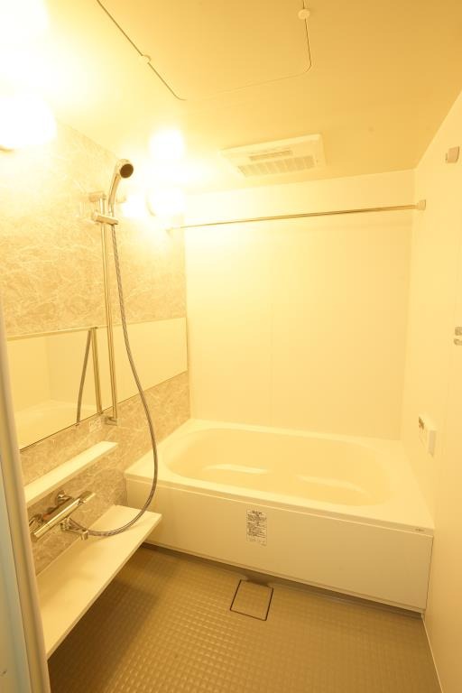 バス・シャワールーム　同型参照