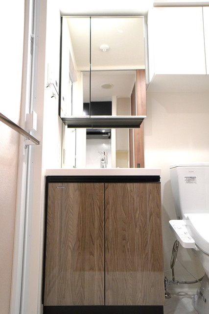 洗面設備　※写真は同タイプ住戸です。