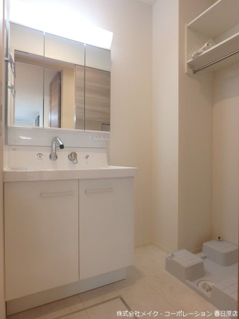 洗面設備　写真は同型タイプ