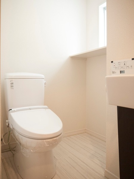 トイレ　落ち着いたトイレです