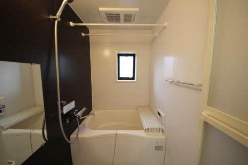 バス・シャワールーム　浴室です。