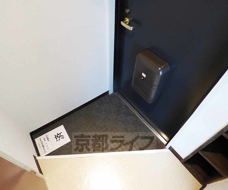 玄関　広々とした玄関です。