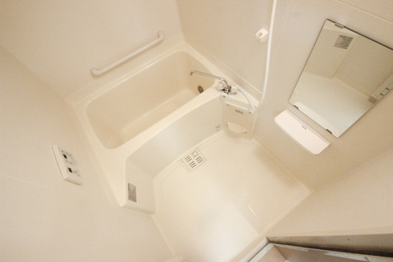 バス・シャワールーム　※別部屋の写真です