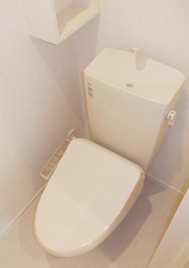 トイレ　温水洗浄暖房便座